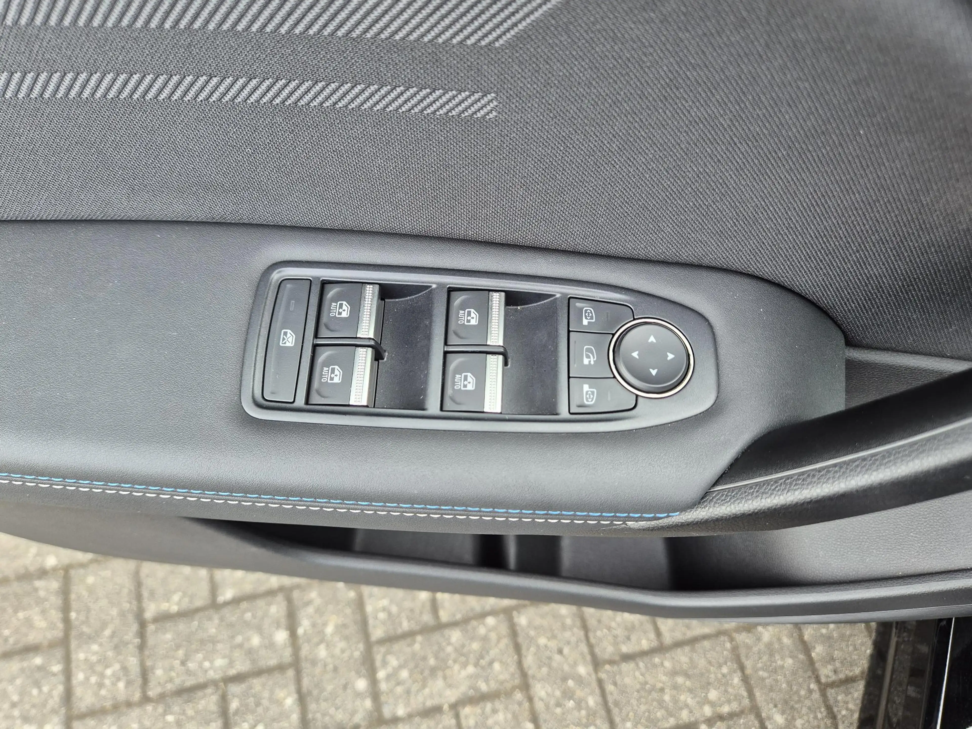 Renault Symbioz 1.8 E-Tech full hybrid 160 esprit Alpine Solarbay — photo 28