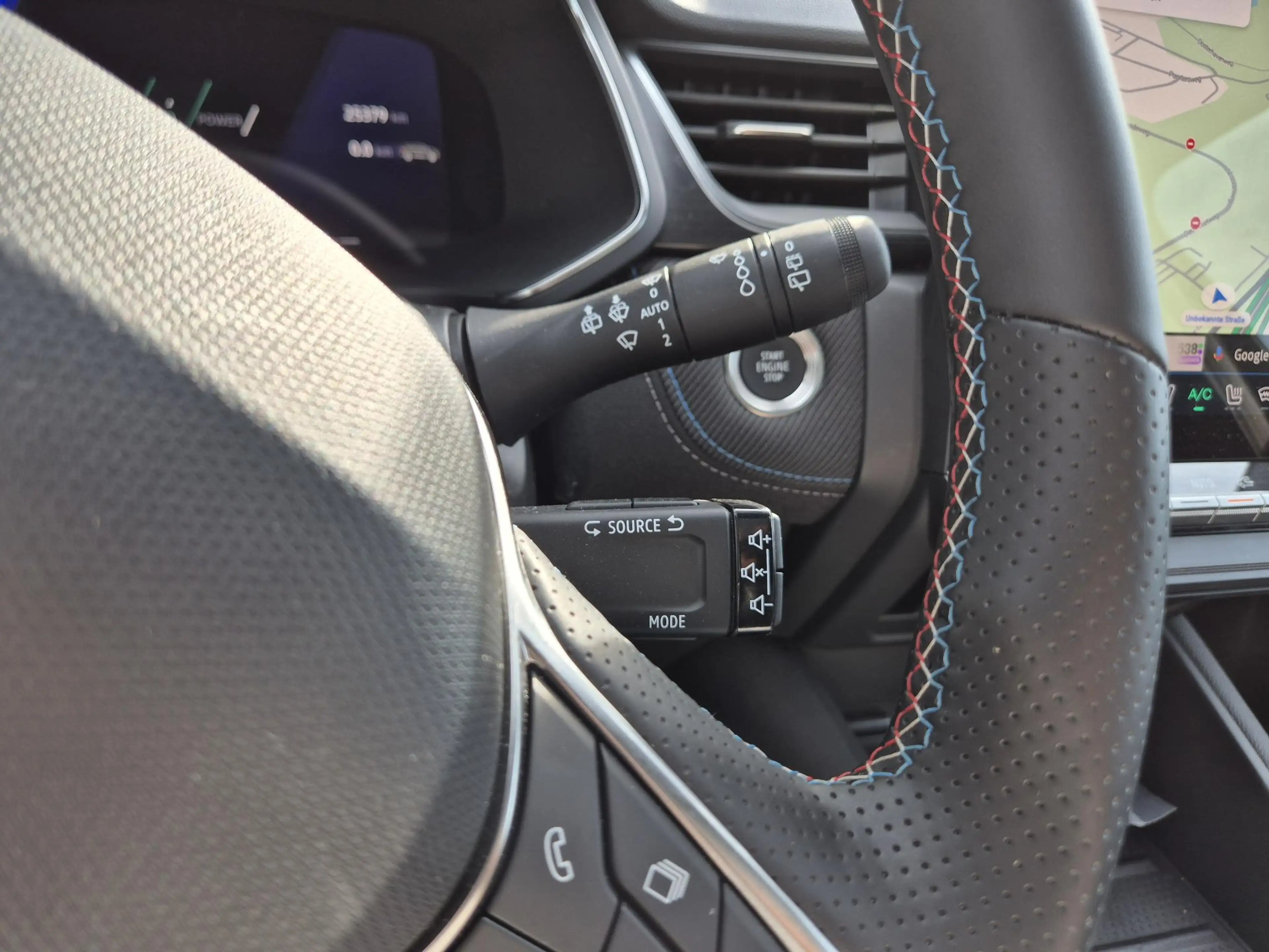 Renault Symbioz 1.8 E-Tech full hybrid 160 esprit Alpine Solarbay — photo 12