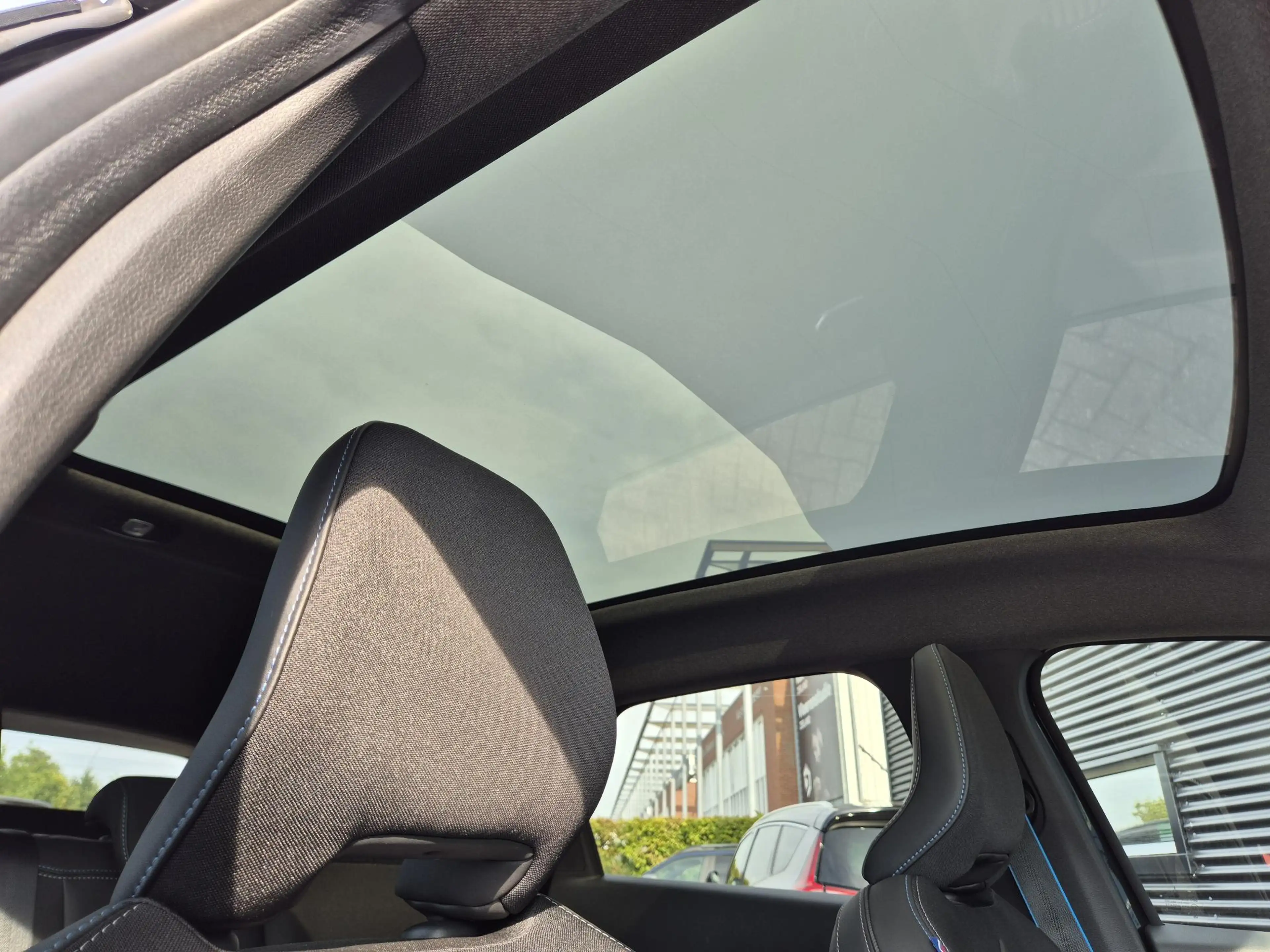 Renault Symbioz 1.8 E-Tech full hybrid 160 esprit Alpine Solarbay — photo 40