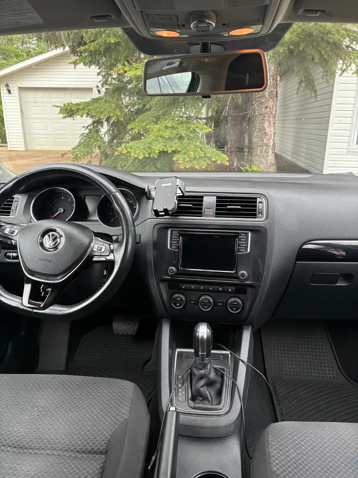 Volkswagen Jetta снимка Volkswagen Jetta