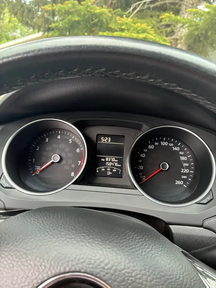 Volkswagen Jetta снимка Volkswagen Jetta