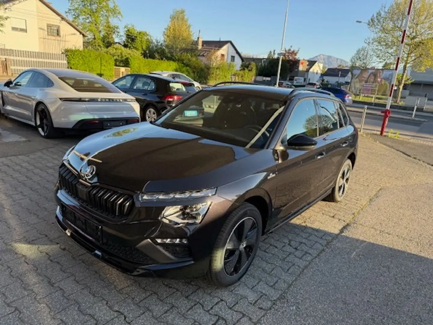 Skoda Kamiq Monte Carlo Schwarz - 1