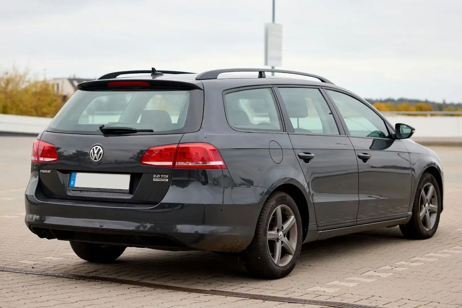 Volkswagen Passat Variant Trendline BlueMotion NeueKupplung Grau - 2