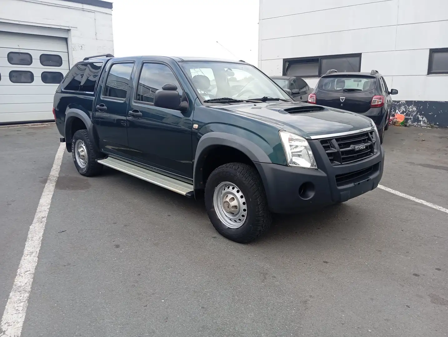 Isuzu D-Max 2.5 Turbo Di 4WD Зелёный - 2