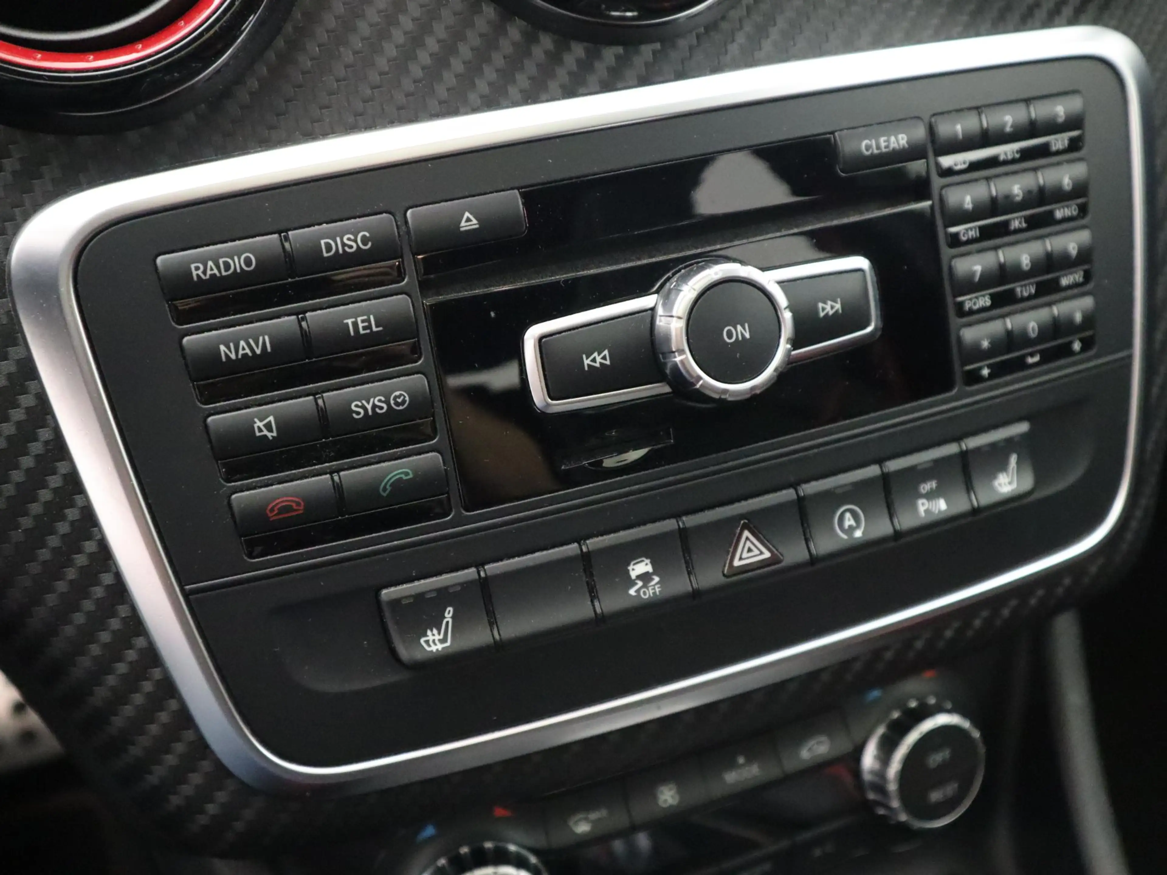 Mercedes-Benz A 45 AMG 4MATIC ORIG NL / DEALER OH / MILLTEK / PANORAMADAK — photo 15
