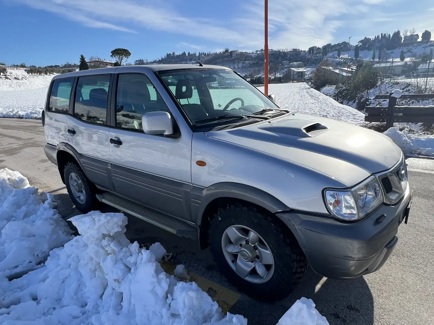 Nissan Terrano 5p 3.0 dd-ti Elegance Autocarro N1 - 2