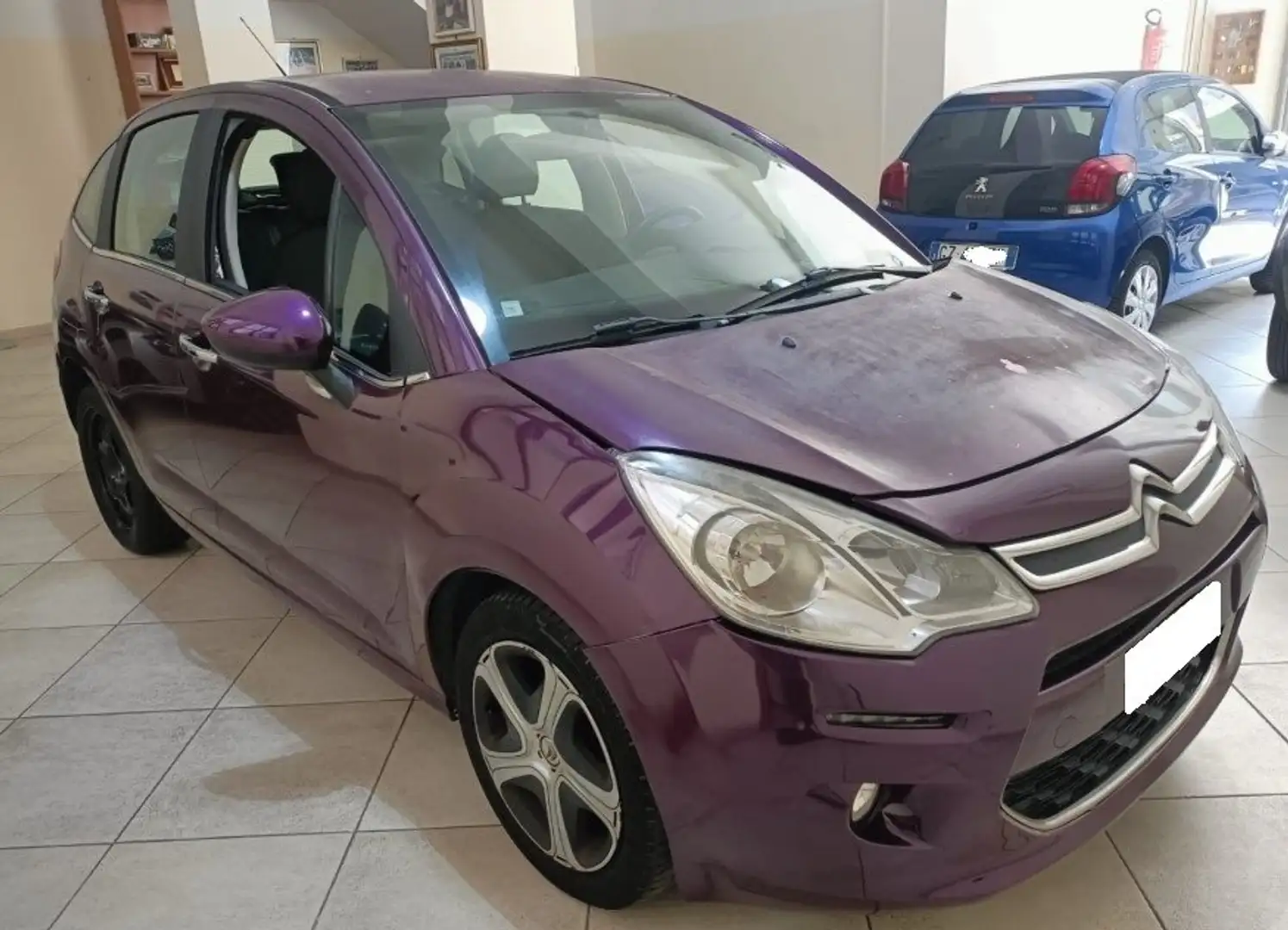 Citroen C3 C3 II 1.2 puretech 82cv E6 Paars - 1