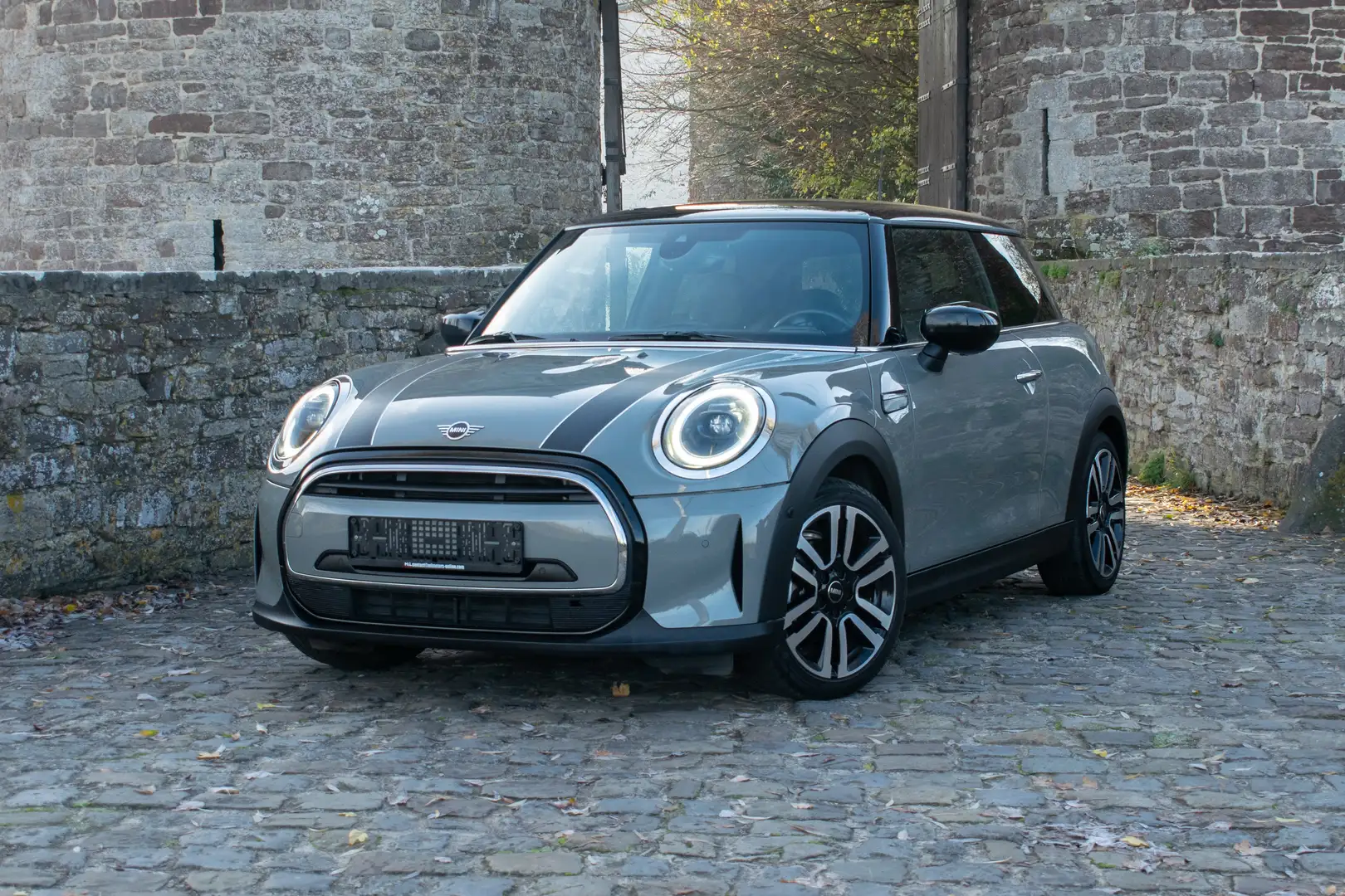 MINI Cooper Apple Carplay, Led, ***VENDU/VERKOCHT*** Grijs - 1