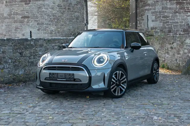 MINI Cooper Apple Carplay, Led, ***RESERVE/GERESERVEED***