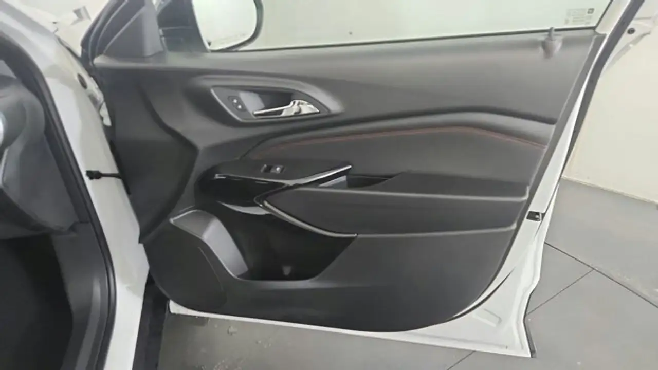 Chevrolet Trax снимка Chevrolet Trax