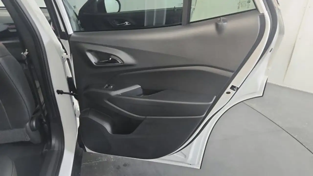 Chevrolet Trax снимка Chevrolet Trax