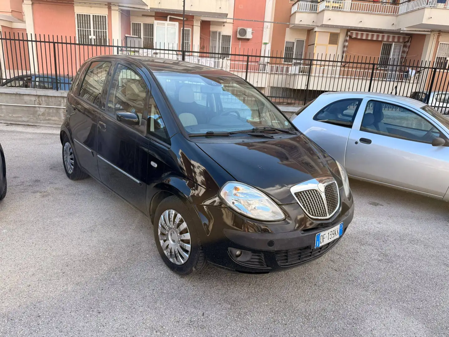 Lancia MUSA Musa I 2004 1.4 16v Zero 6 Schwarz - 2