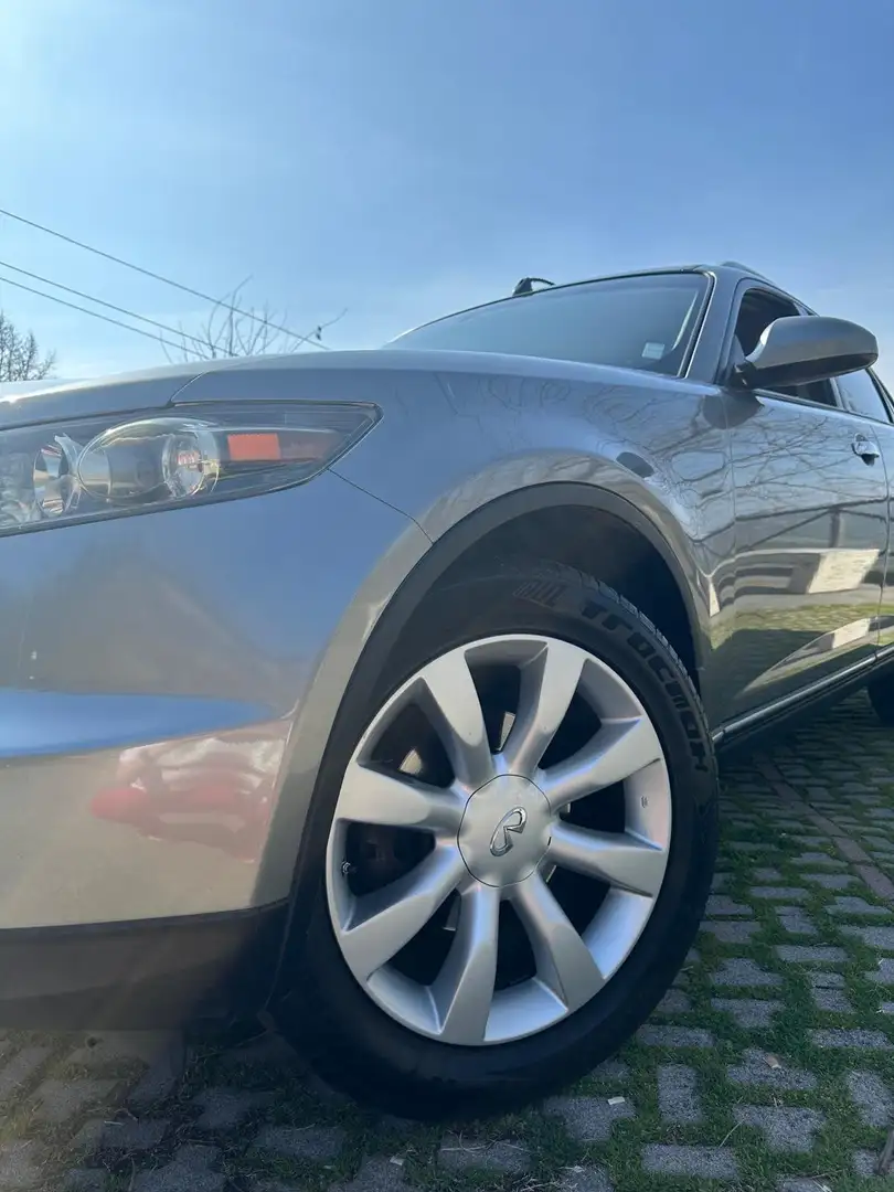 Infiniti FX35 3500 280 CV - 2