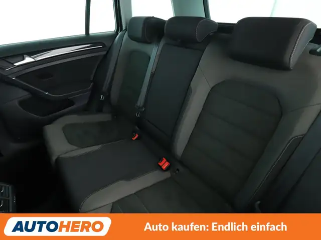 Volkswagen Golf view 14