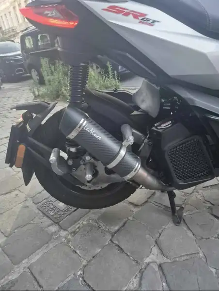 Aprilia SR GT 125 - foto 5