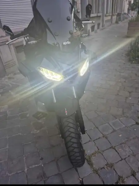 Aprilia SR GT 125 - foto 7