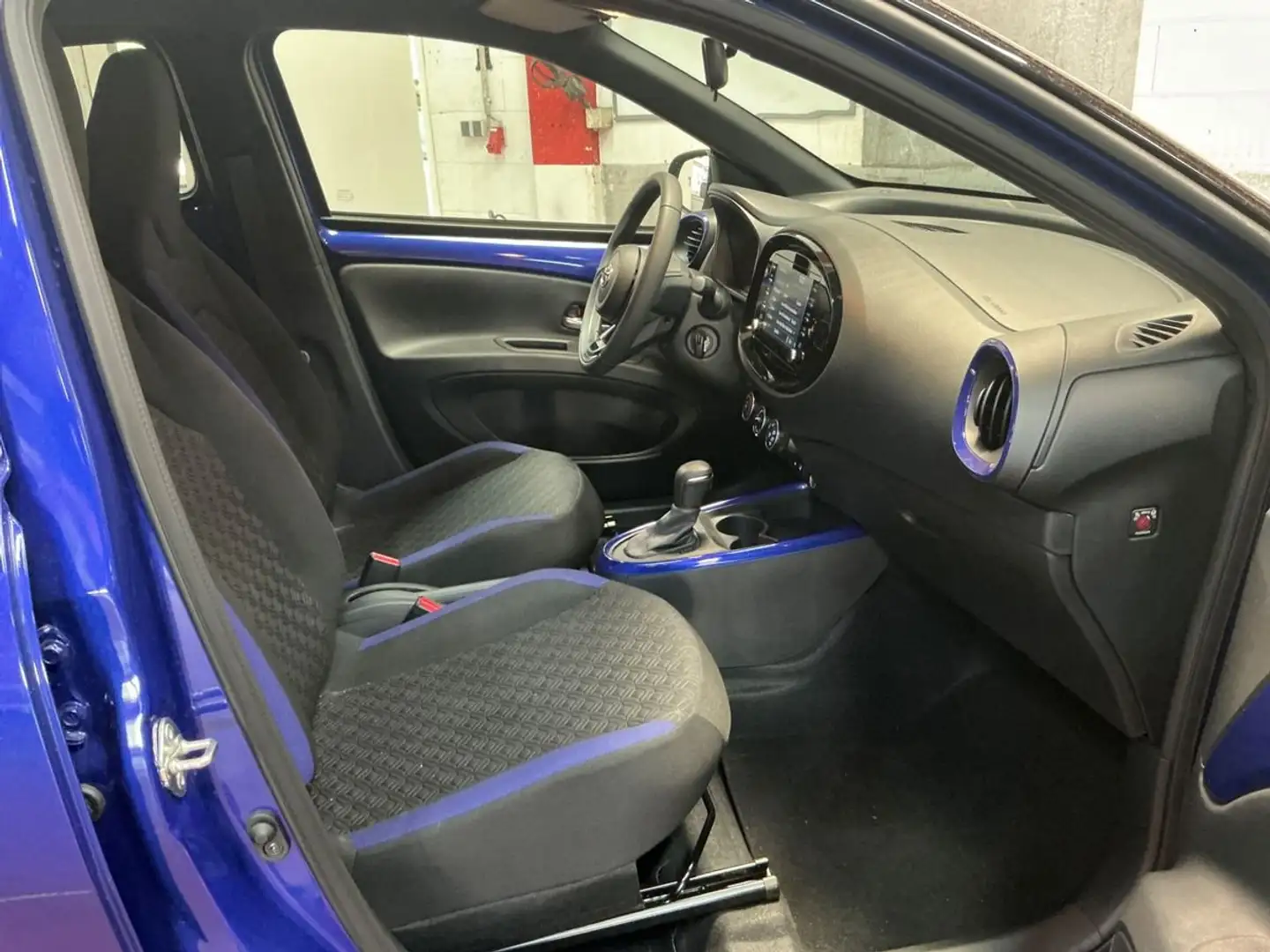 Toyota Aygo X Aygo X S-CVT Pulse Blau - 1