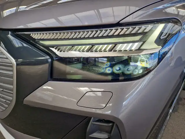 Audi Q4 e-tron view 6