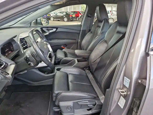 Audi Q4 e-tron view 4