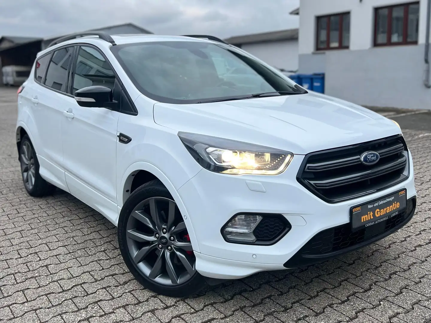 Ford Kuga ST-Line*1HAND*ALLRAD*PANO Blanco - 2