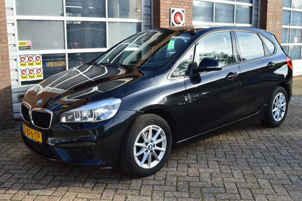 BMW 216