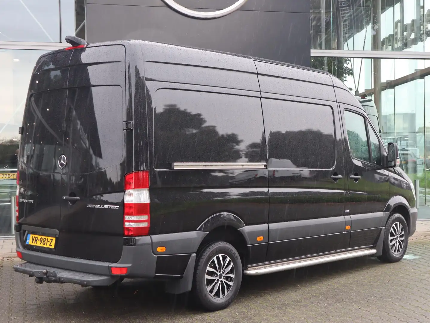 Mercedes-Benz Sprinter 319 CDI V6 XENON 2x SCHUIFDEUR Schwarz - 2