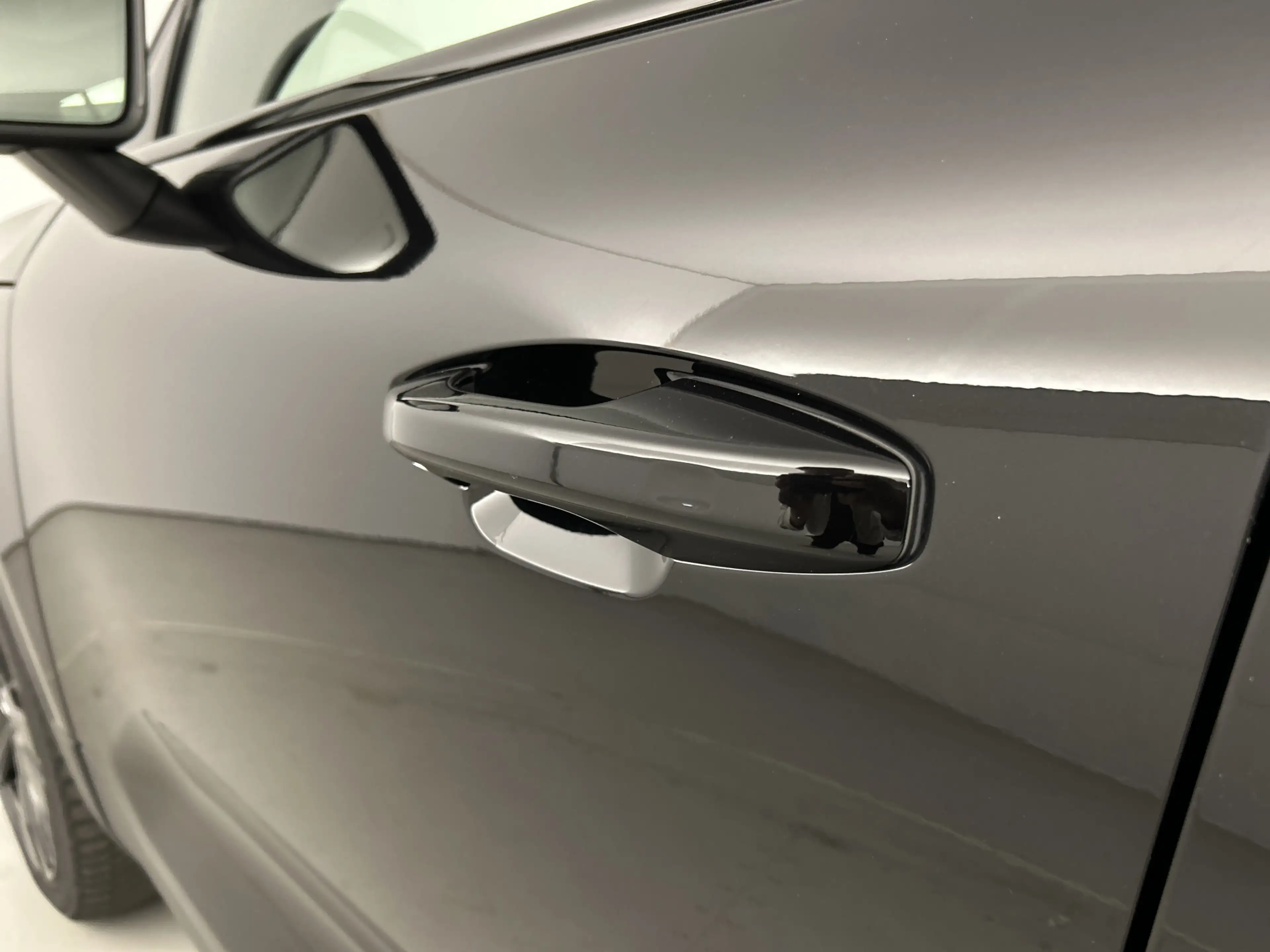 Volvo C40 Recharge Twin Plus 82 kWh SOH96% Panodak/20"LMV/AC — photo 13
