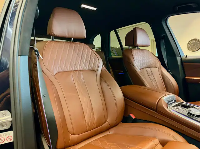 BMW X5 view 14