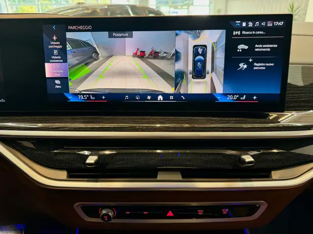 BMW X5 view 12