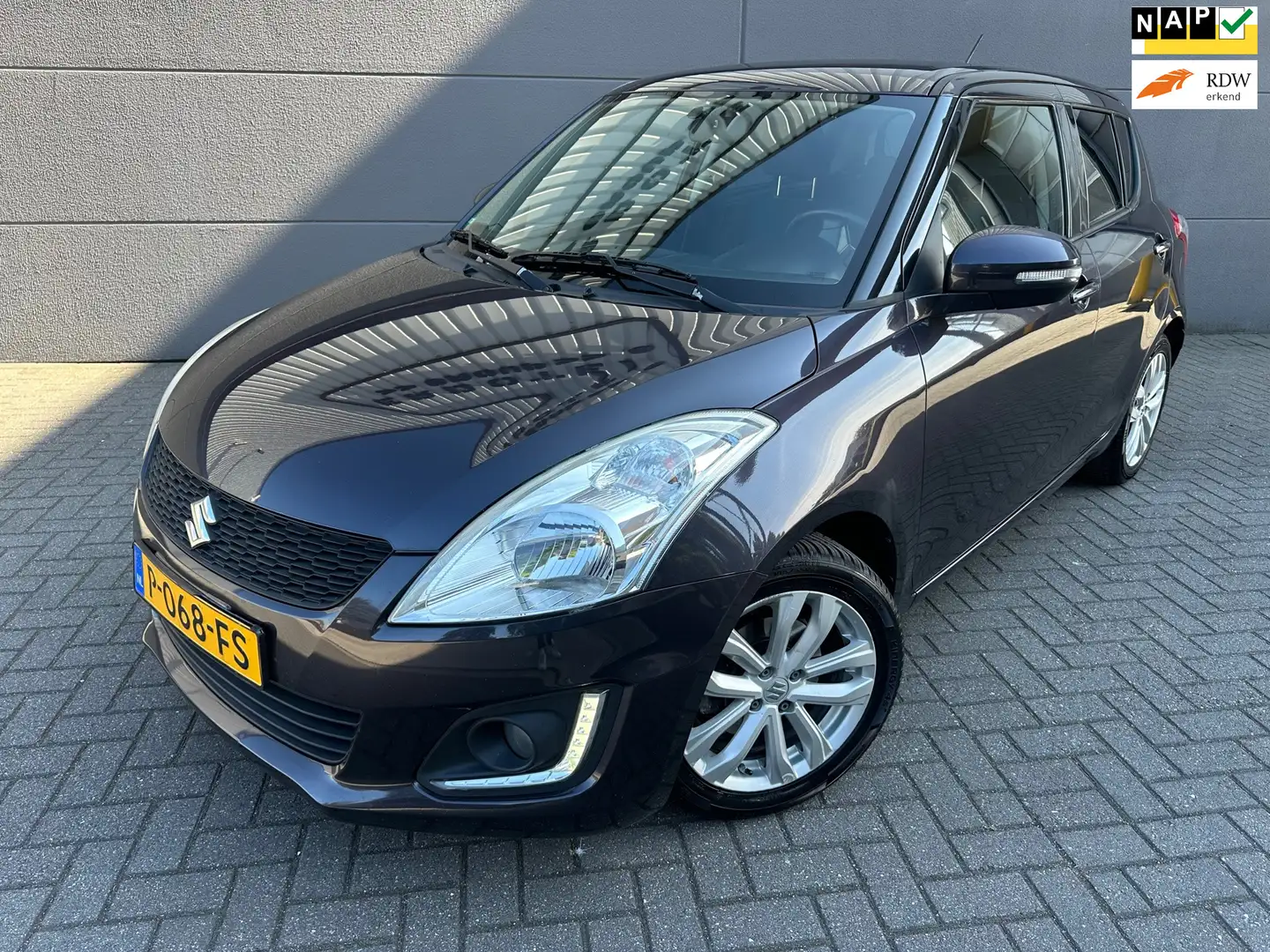 Suzuki Swift 1.2 Comfort EASSS*NEW APK*STOEL VERWARMING*NAP*NAV Grijs - 1