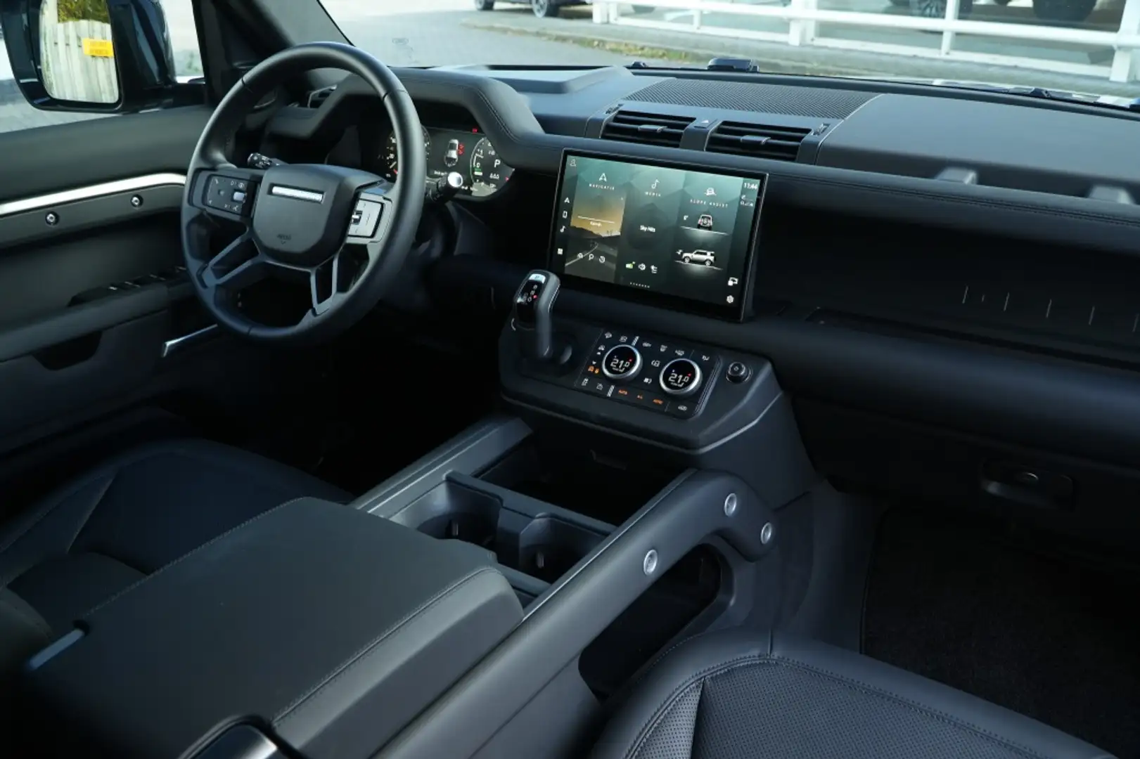 Land Rover Defender 110 2.0 P300e 110X Dynamic SE I Pano I ACC I 5jr. Gris - 2