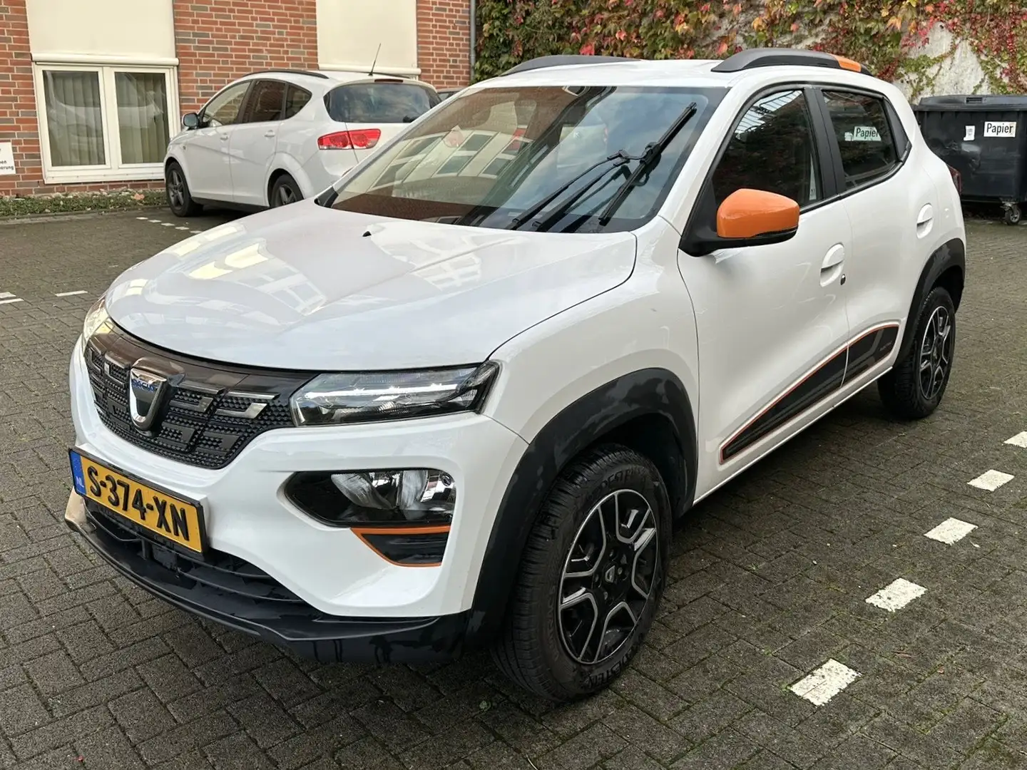 Dacia Spring Comfort Plus - 1