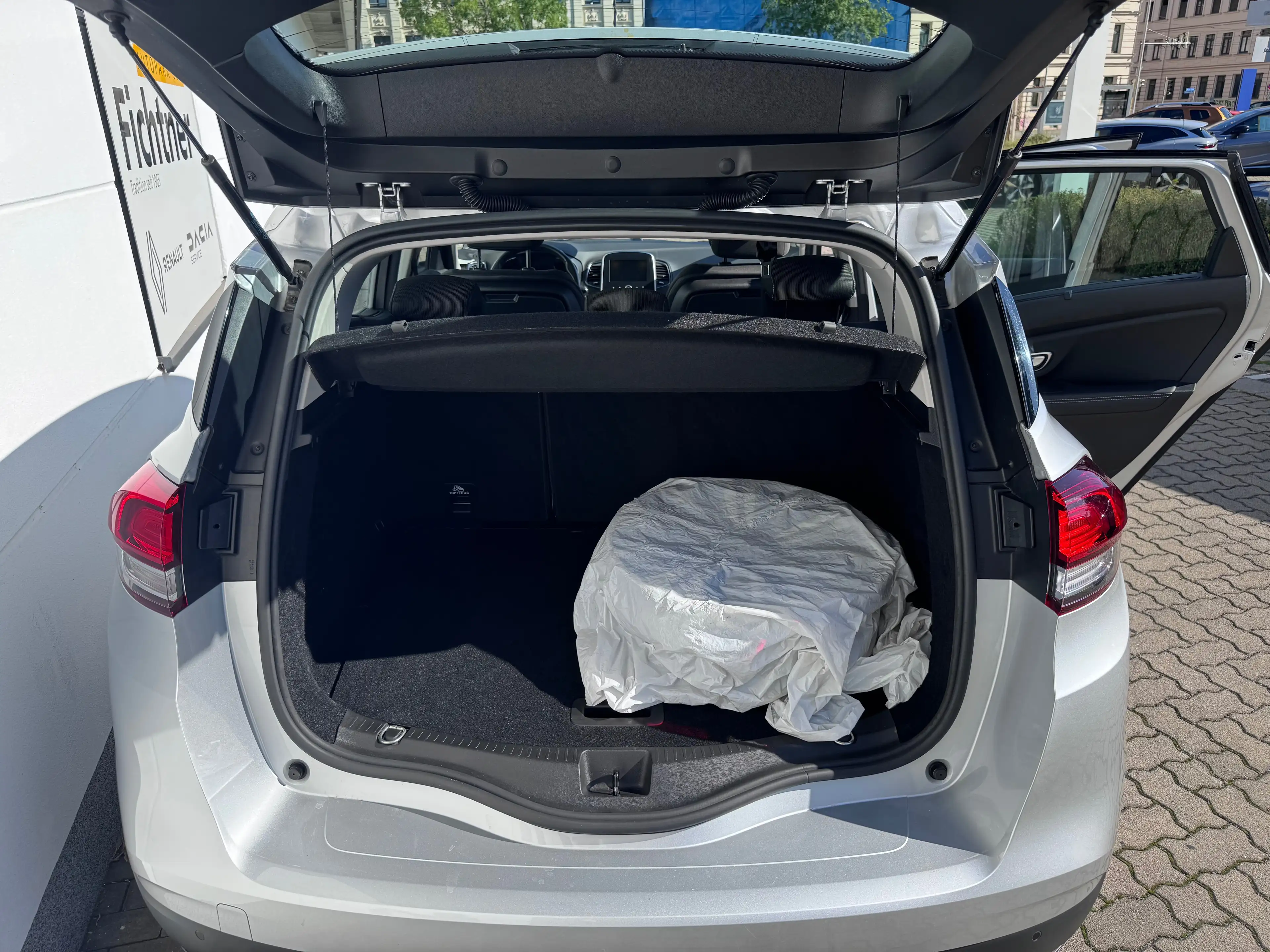 Renault Scenic Experience TCe 115 Service neu HU neu — photo 14