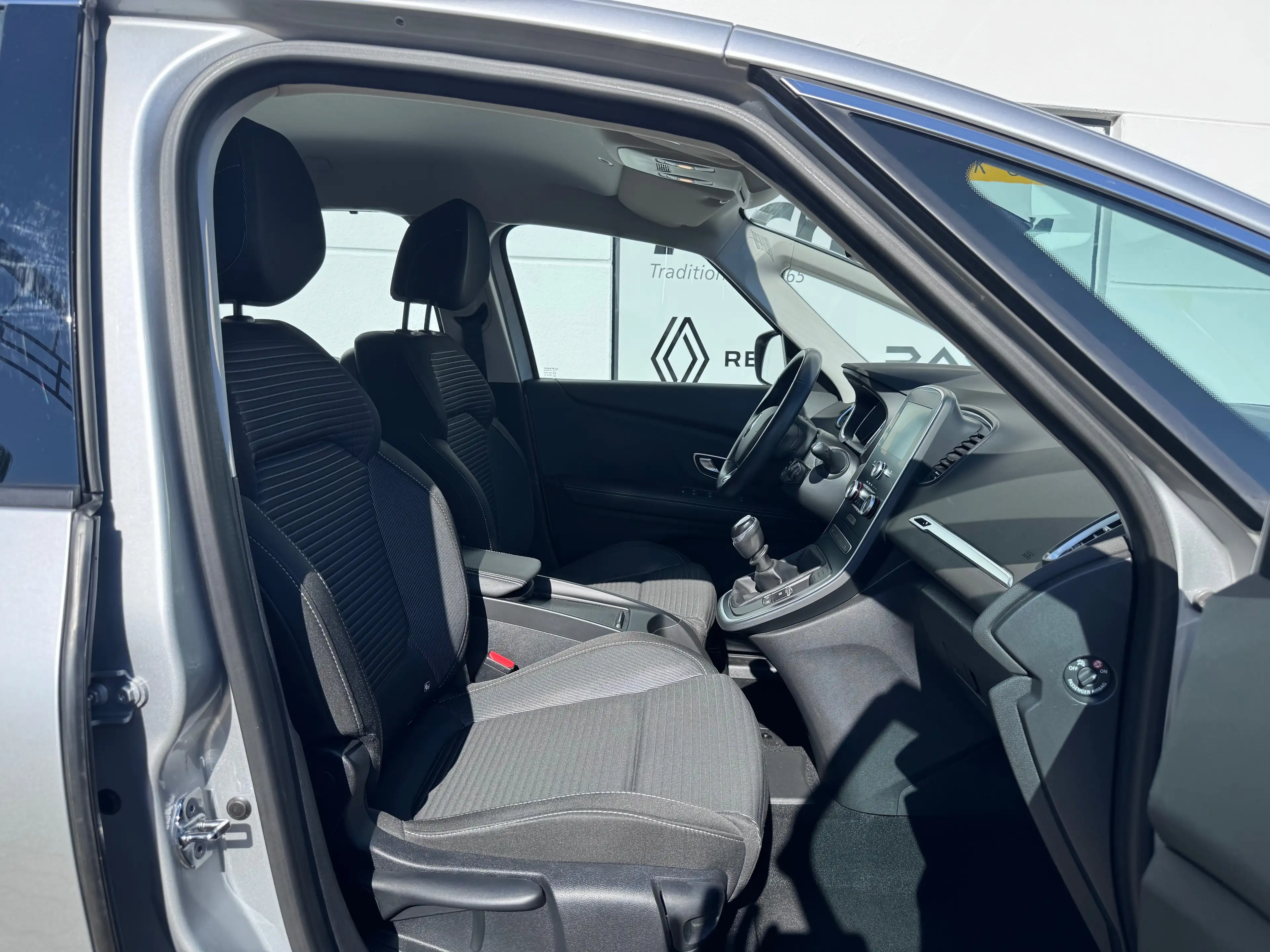 Renault Scenic Experience TCe 115 Service neu HU neu — photo 5