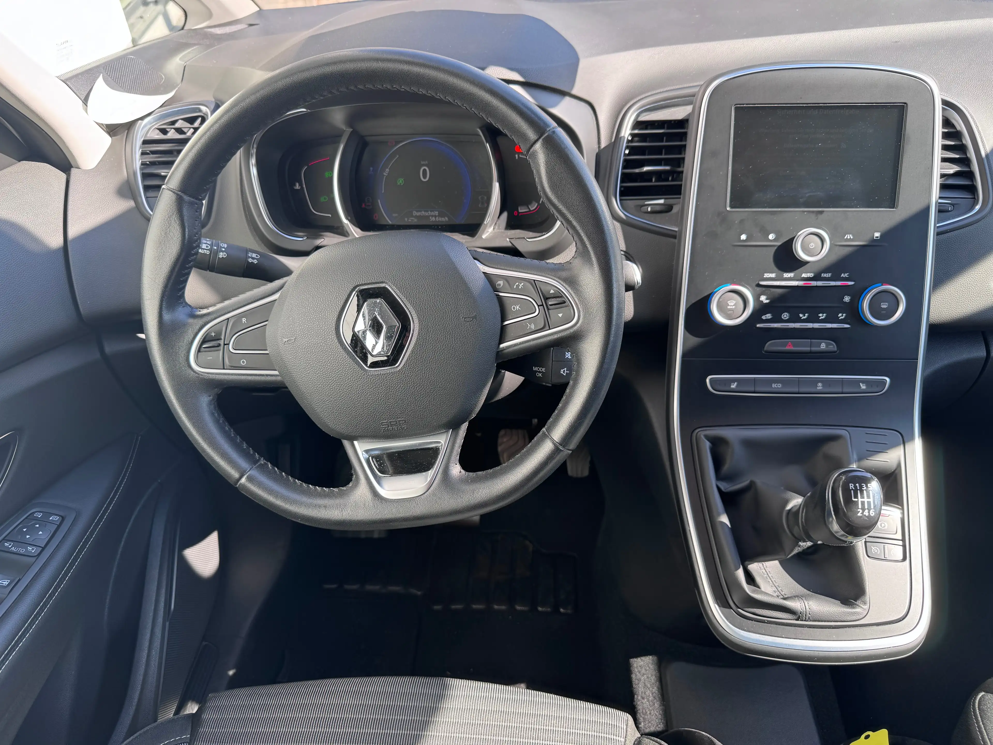 Renault Scenic Experience TCe 115 Service neu HU neu — photo 8