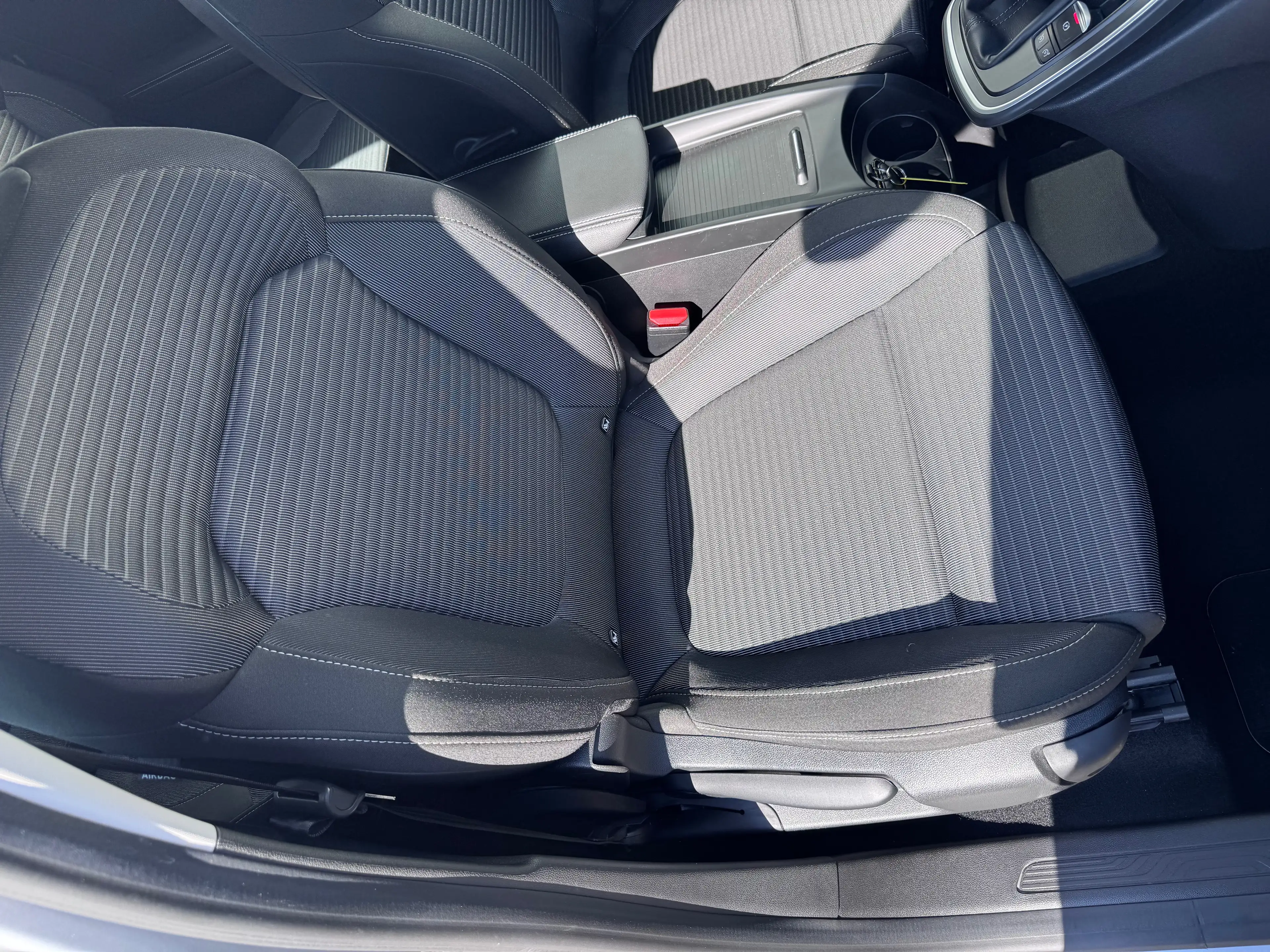 Renault Scenic Experience TCe 115 Service neu HU neu — photo 6