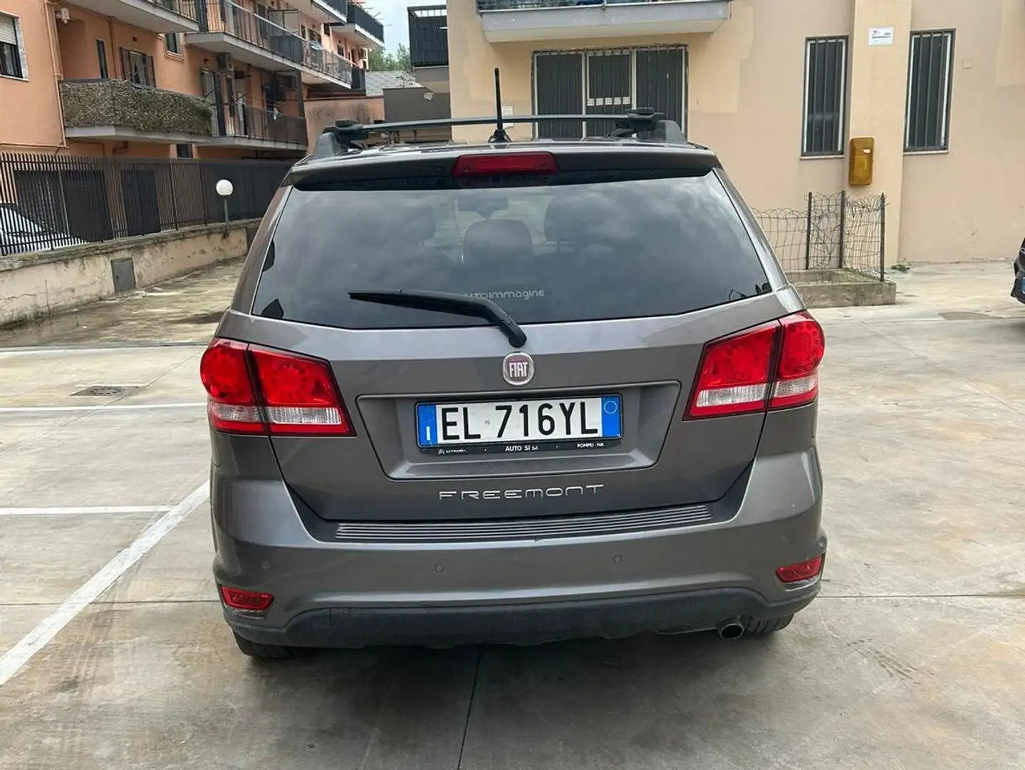 Fiat Freemont Freemont 2.0 mjt 16v Urban 140cv Grigio - 2