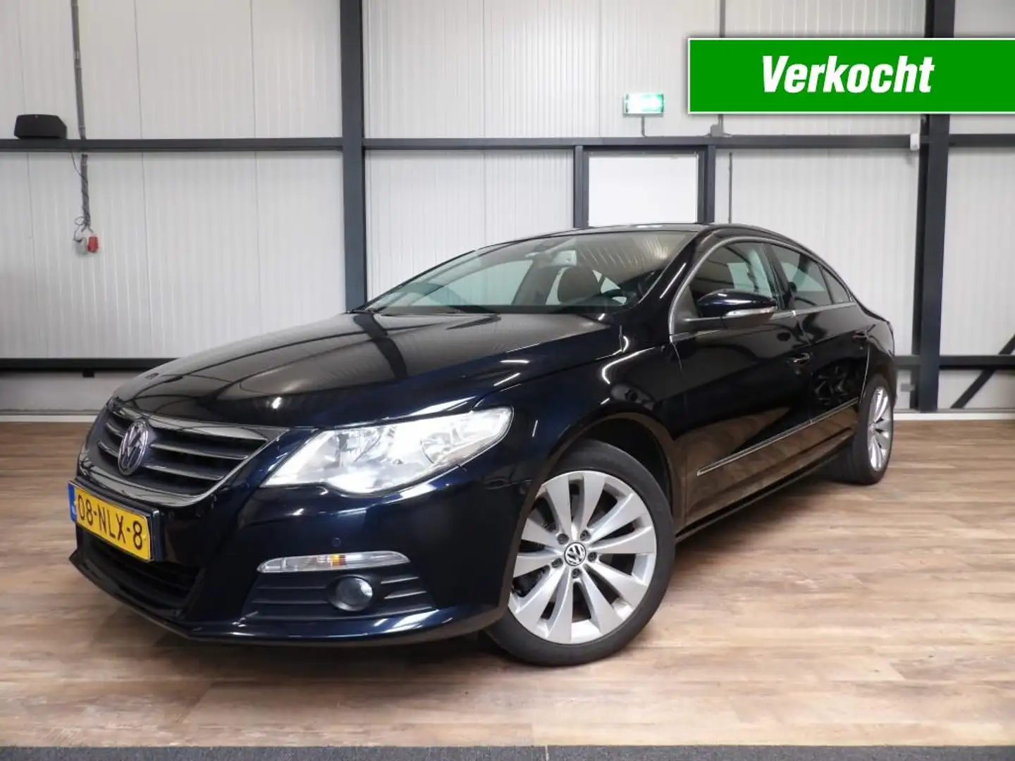 Volkswagen Passat CC 1.8 - ecc - navigatie - leder - zeer nette staat! Blauw - 1