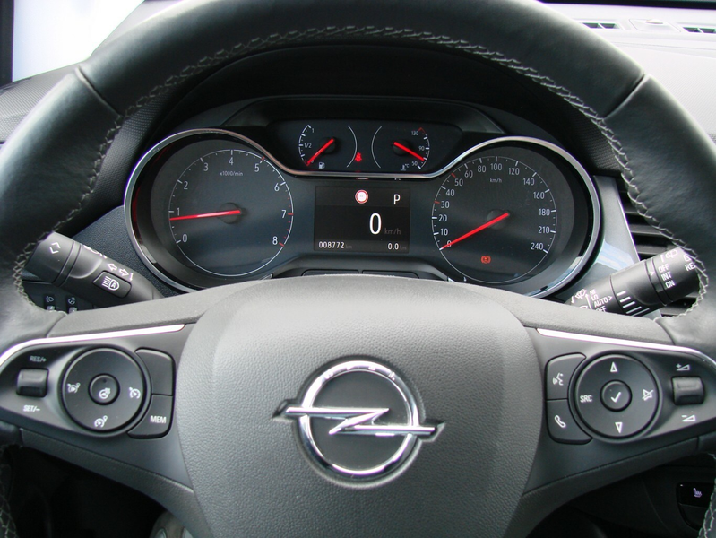 Opel Crossland X 1.2 Turbo Elegance LED Tempomat Kamera180º — photo 10