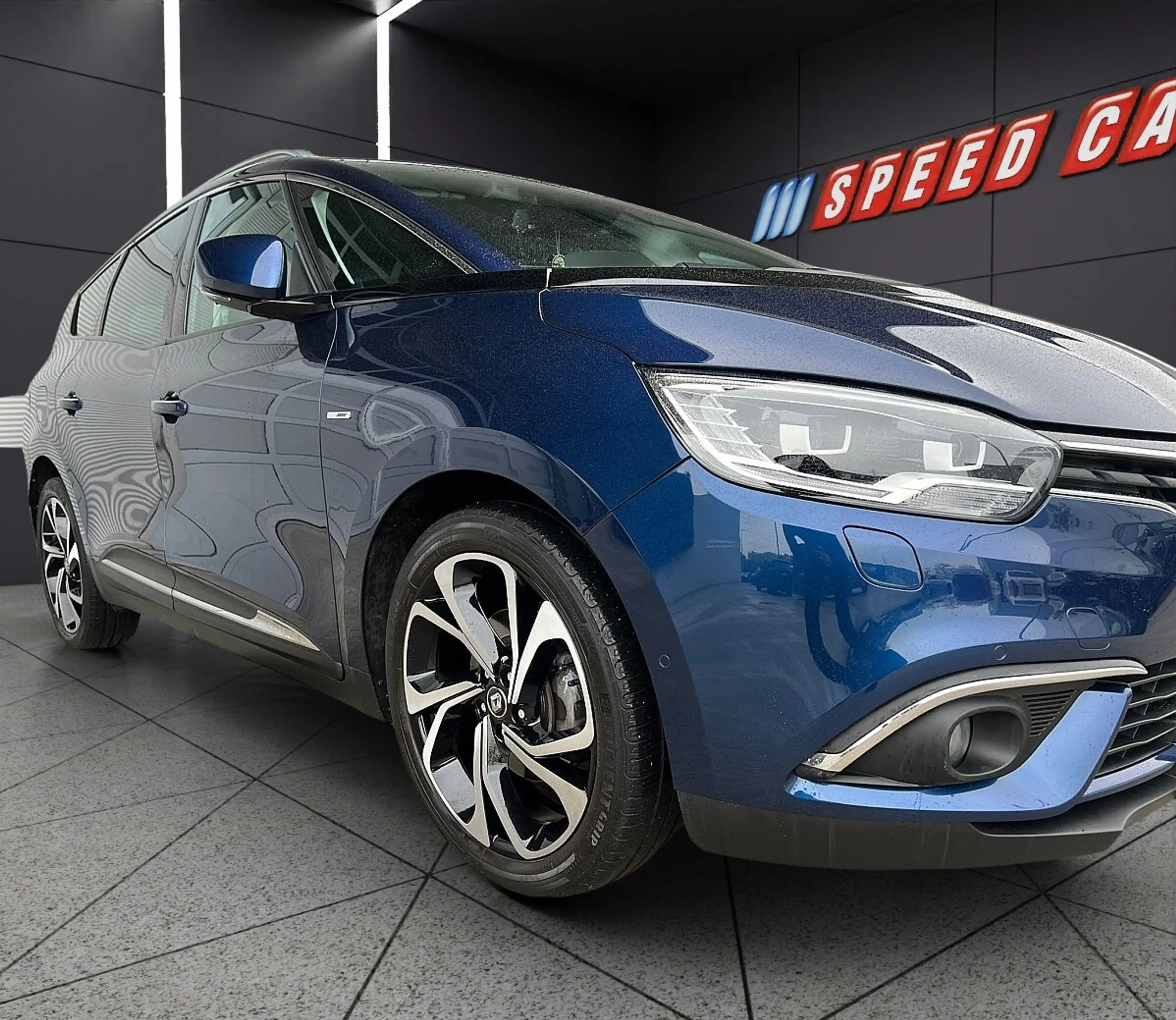 Renault Grand Scenic IV 1.6 dCi 160 Energy BOSE — photo 7