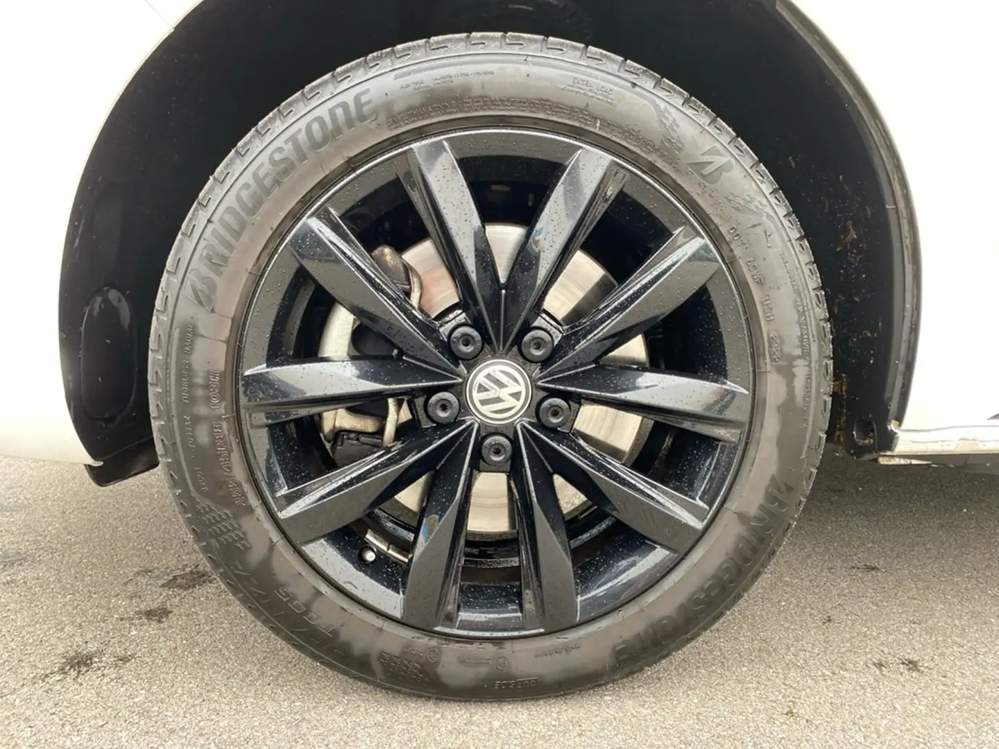 Volkswagen T6 Multivan 6.1 2.0 TDI DSG 4M Edition Weiß - 2