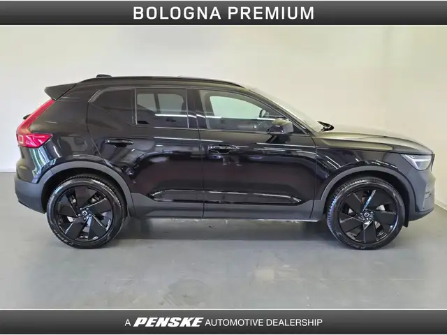 Volvo XC40 view 6