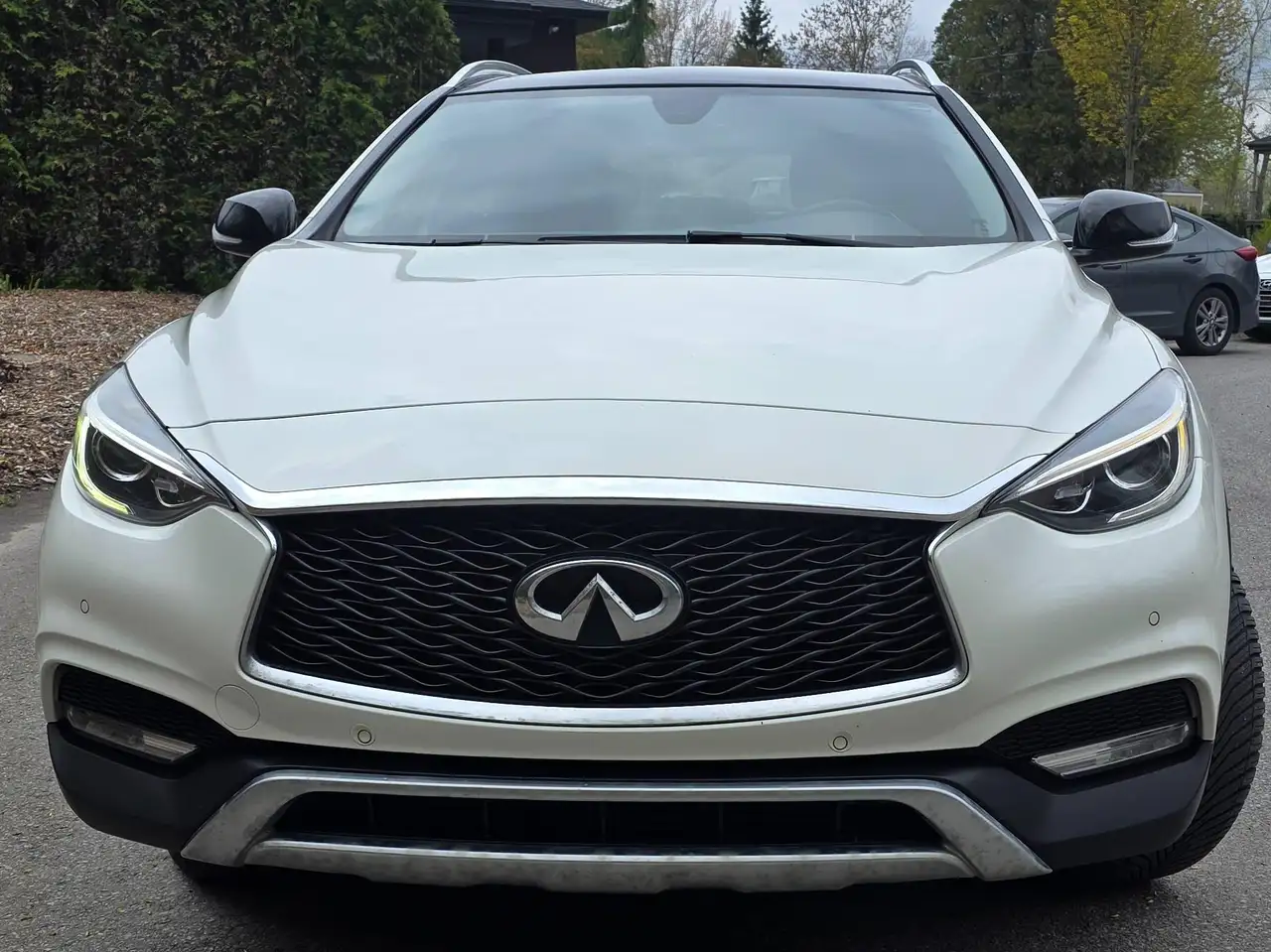 Infiniti QX30 снимка Infiniti QX30