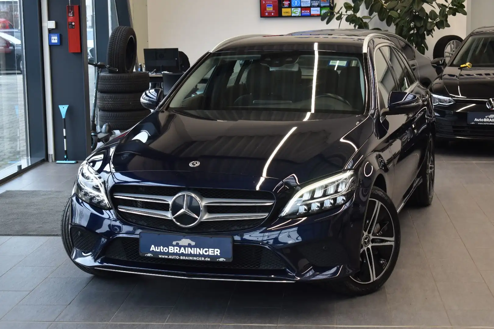 Mercedes-Benz C 300 C300de T Avantgarde 9G-tronic LED~HUD~Burmester Blau - 1