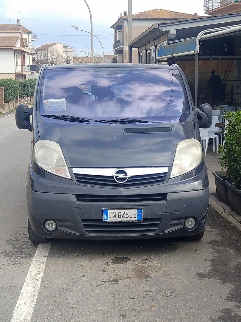 Opel Vivaro Nero - 2