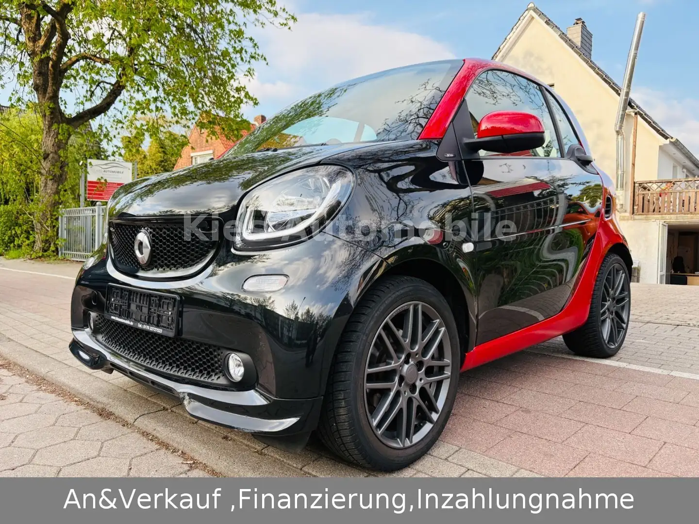 smart forTwo Brabus Sport AUTOM/LEDER/JBL/KAM/PANO/1.H Schwarz - 2