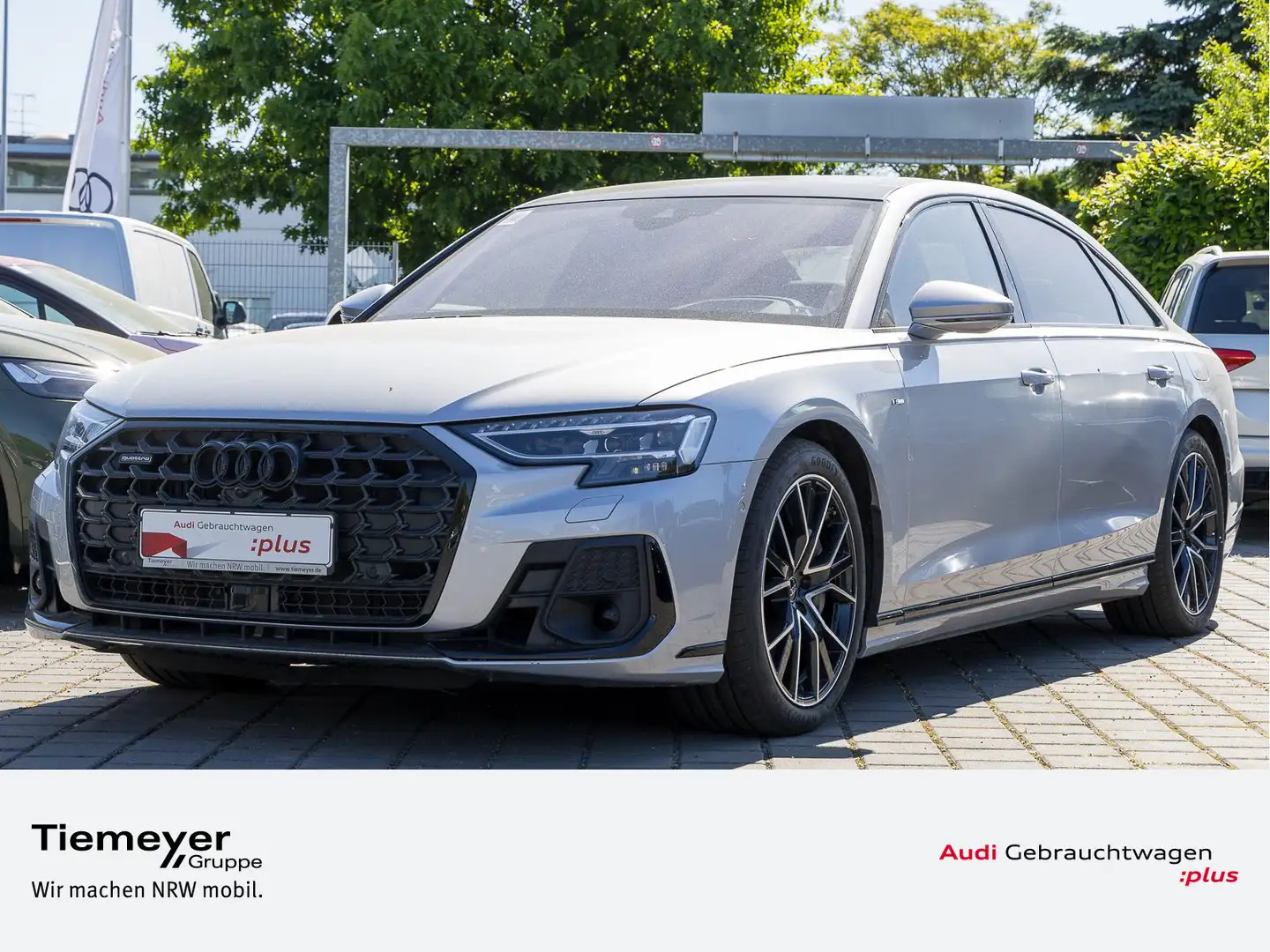 Audi A8 60 TFSIe Q NP163 PANO 4xMASSAGE BuOadv Silber - 1
