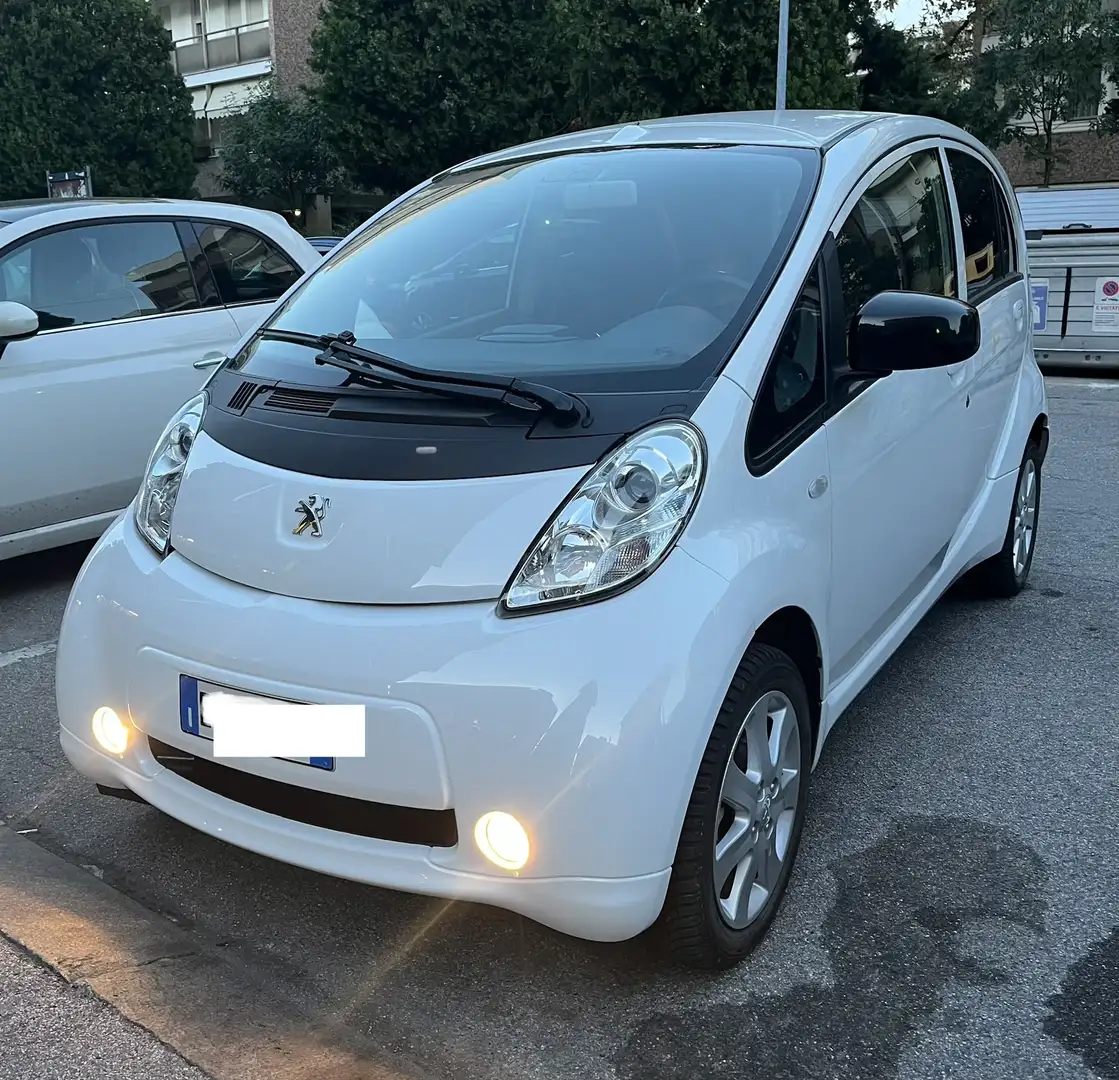 Peugeot iOn Access 49kW - 1