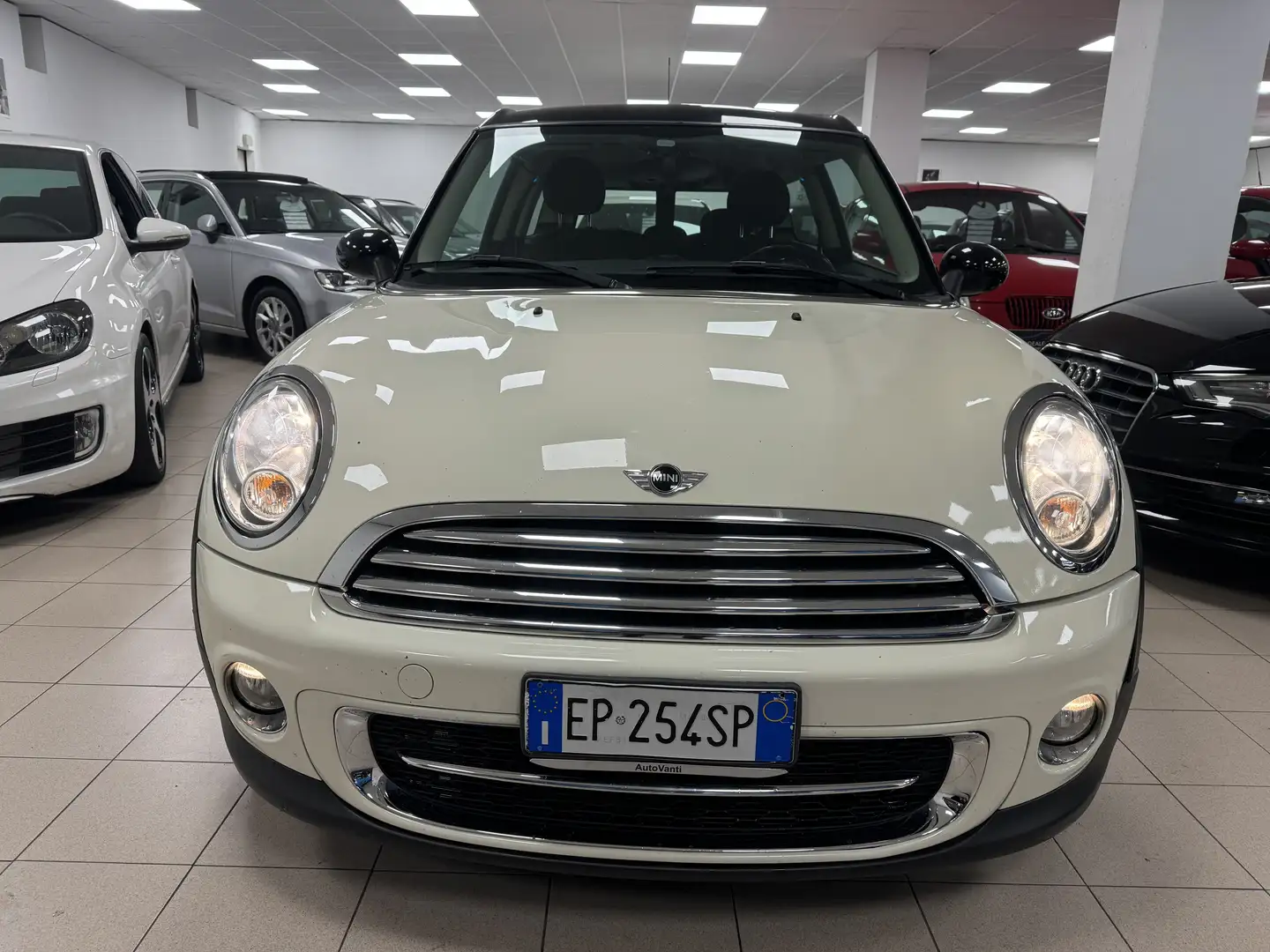 MINI Cooper D Clubman Mini III R55 2013 Clubman 2.0 auto Weiß - 2