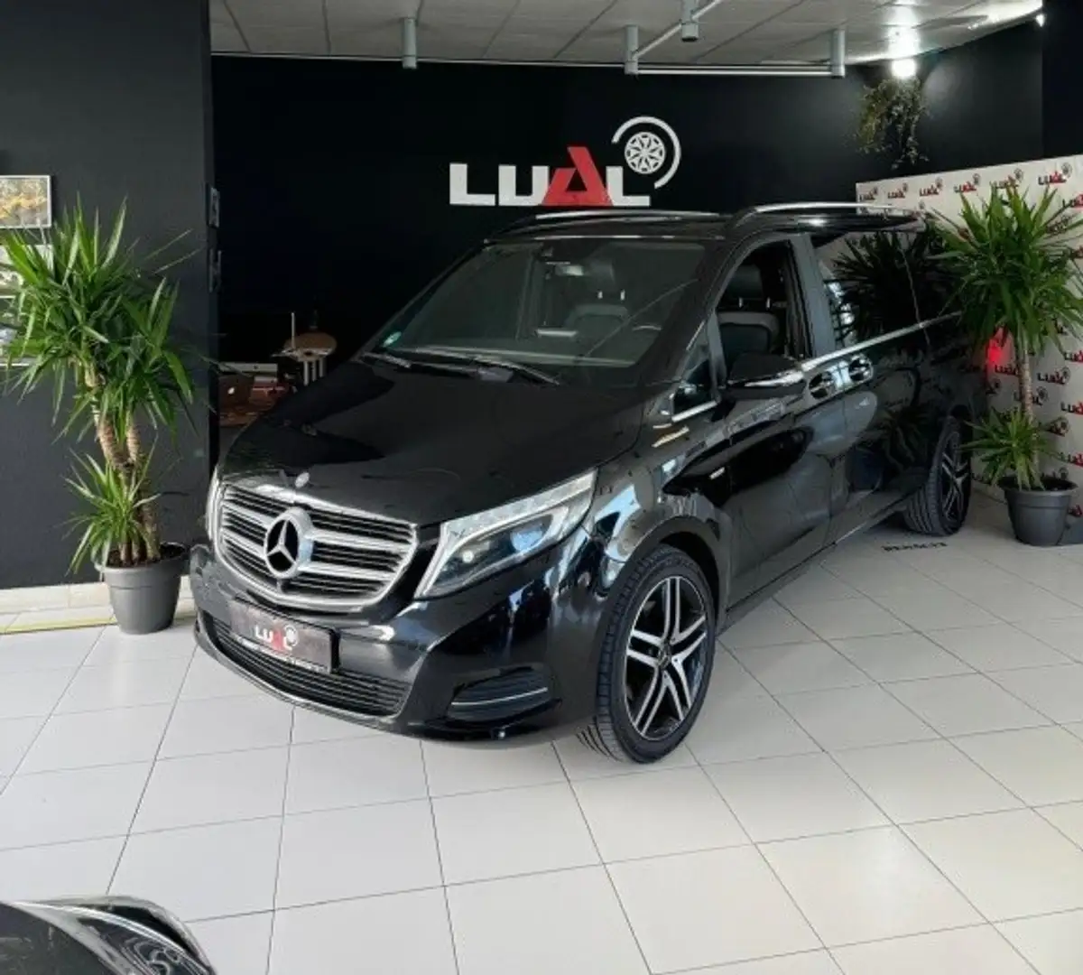 Mercedes-Benz V 250 250BT Largo Avantgarde 7G Tronic Negro - 1